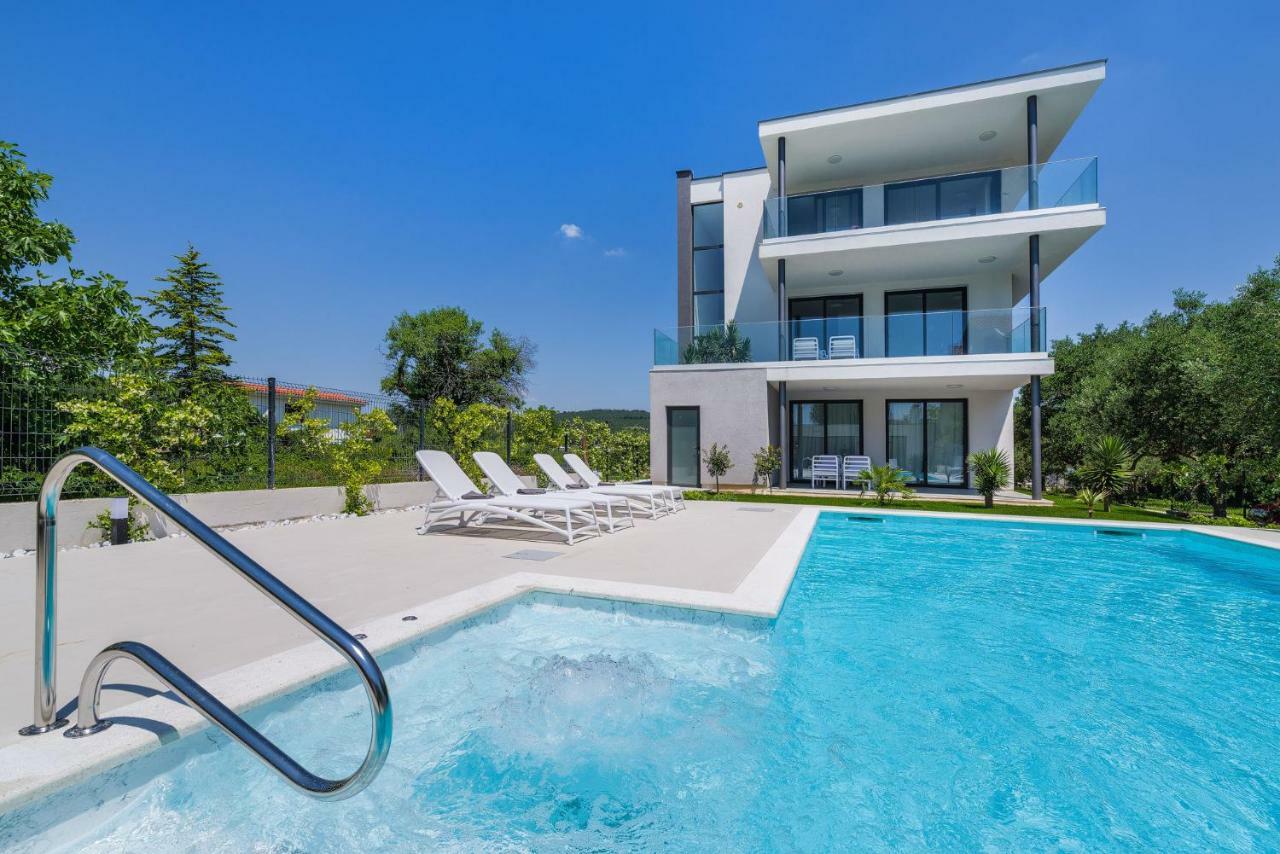 D. Marine Apartments بيبينيا المظهر الخارجي الصورة