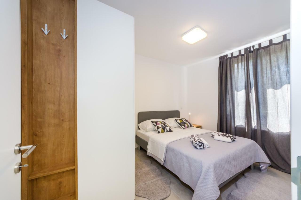D. Marine Apartments بيبينيا المظهر الخارجي الصورة